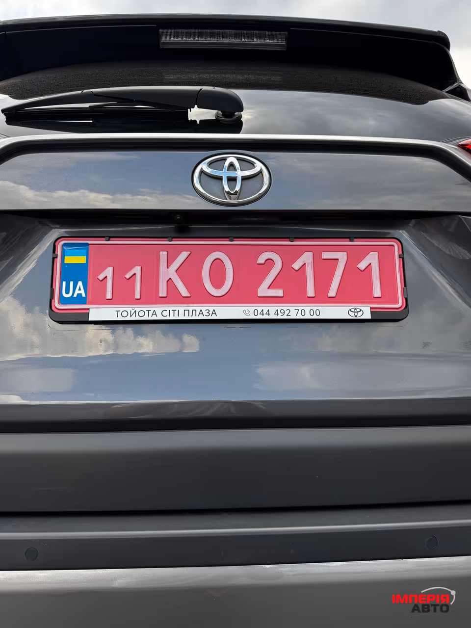 Toyota RAV4 - фото 3