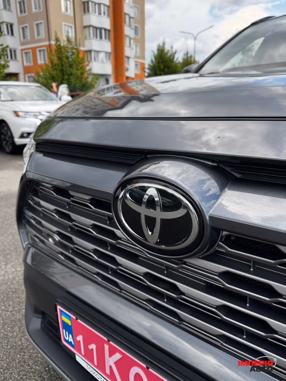 Toyota RAV4 - фото 8