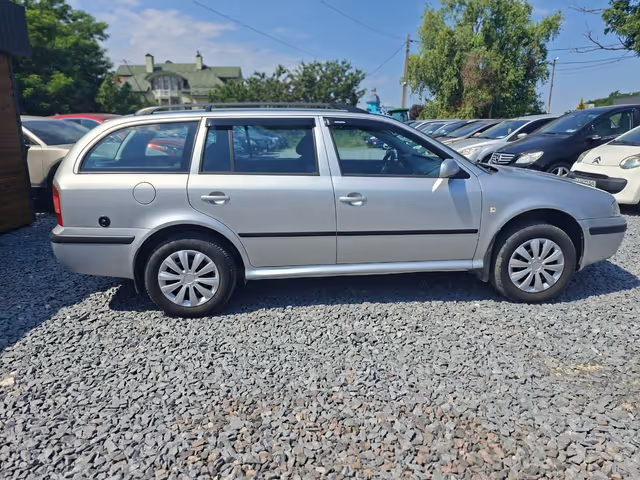 Skoda Octavia - фото 5