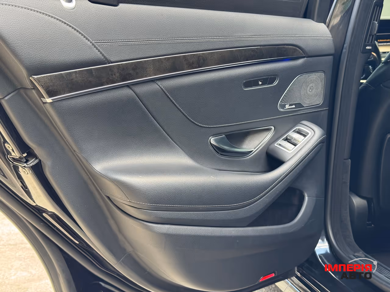 Mercedes-Benz S-Класс - фото 18