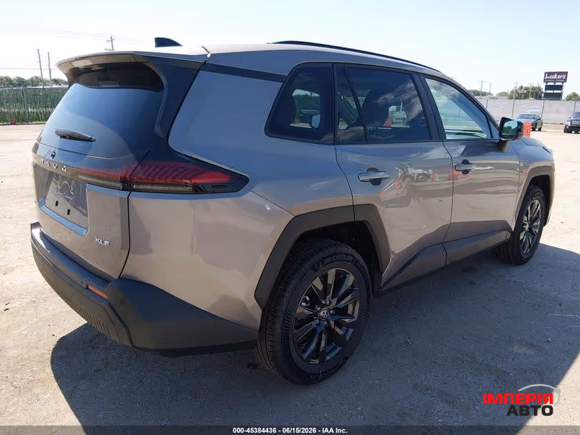 Toyota RAV4 - фото 4