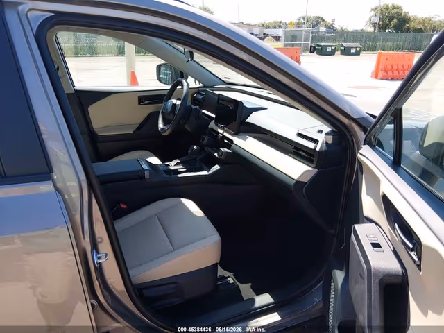Toyota RAV4 - фото 5