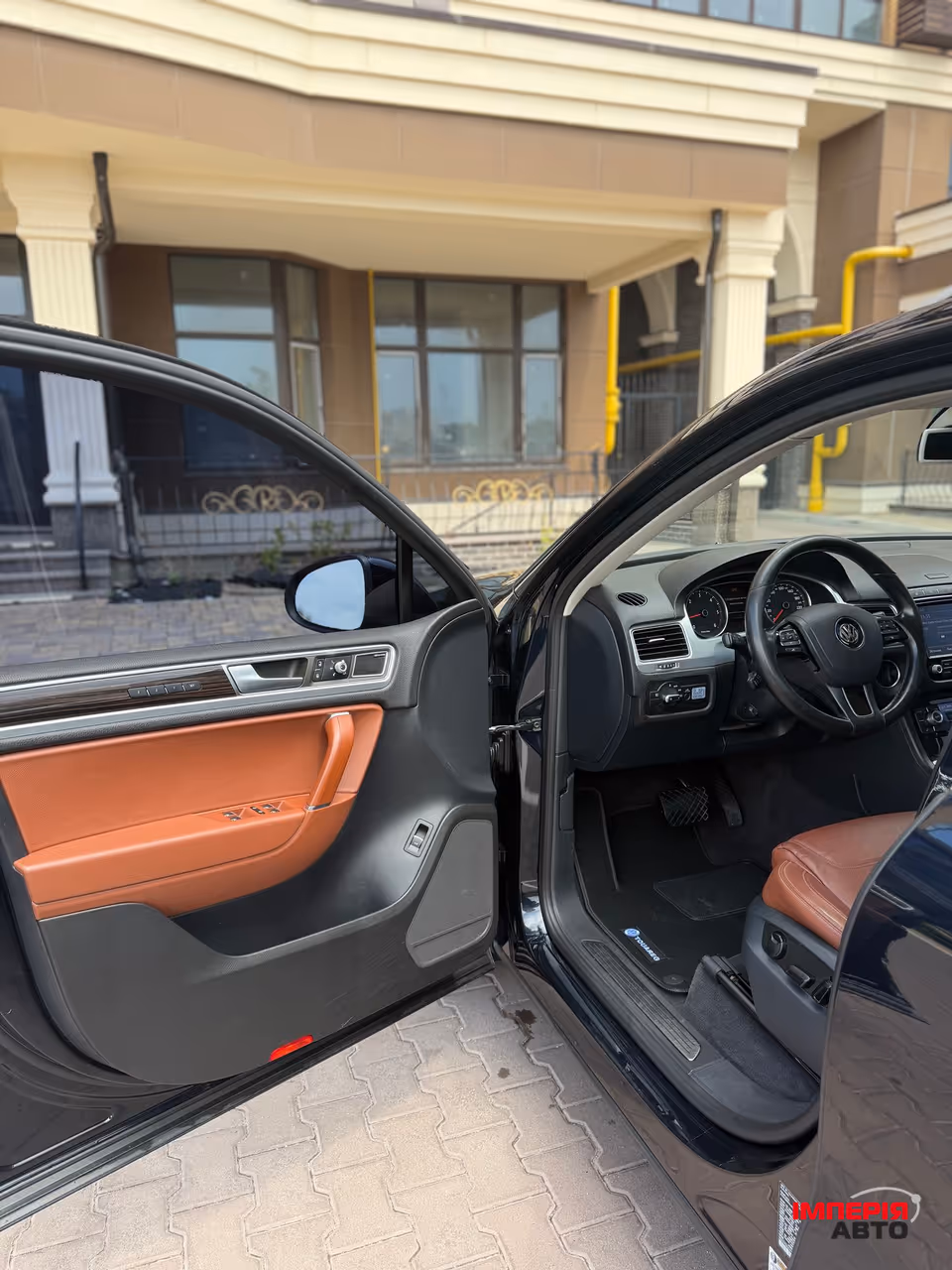 Volkswagen Touareg - фото 5
