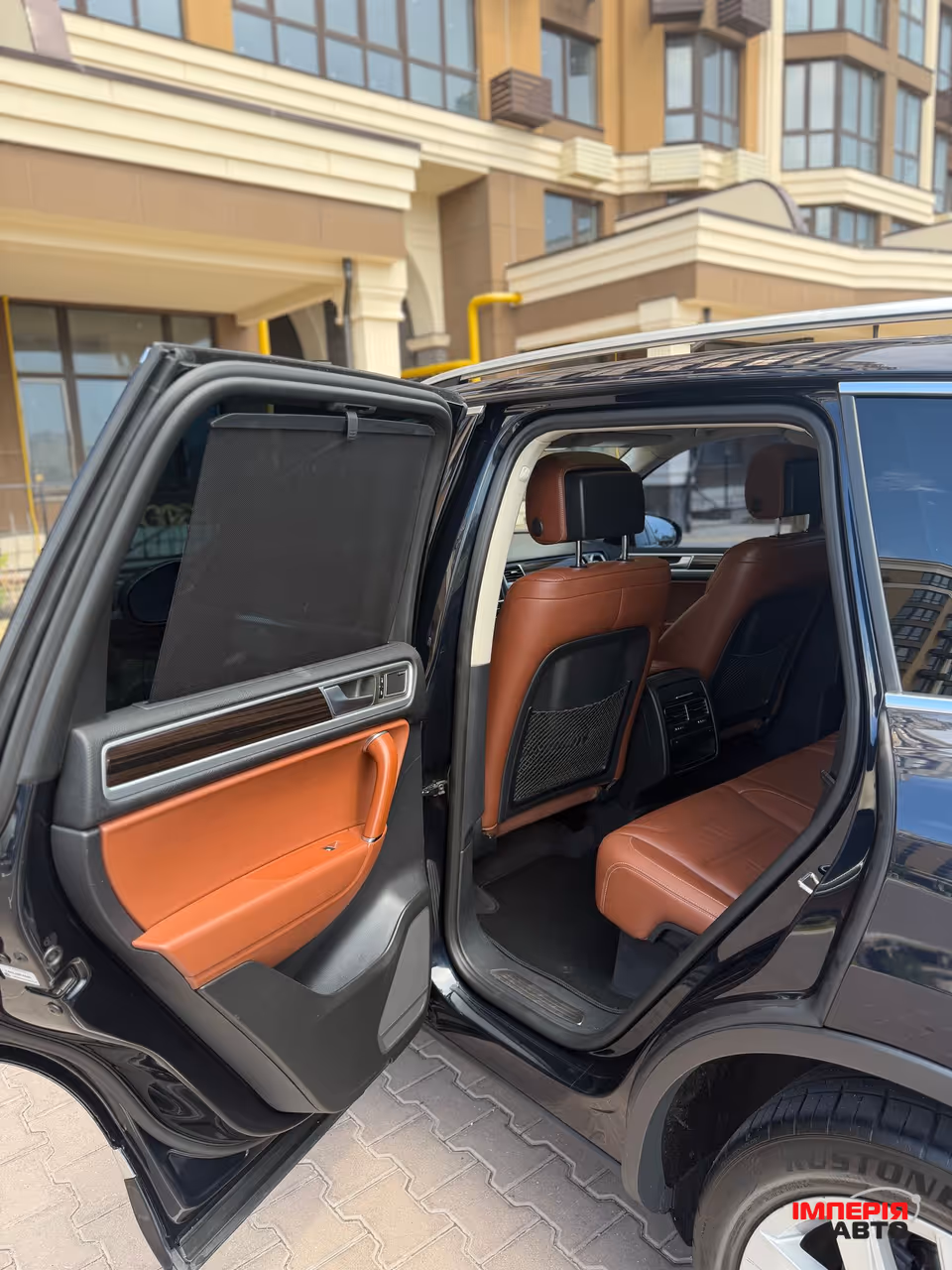 Volkswagen Touareg - фото 6