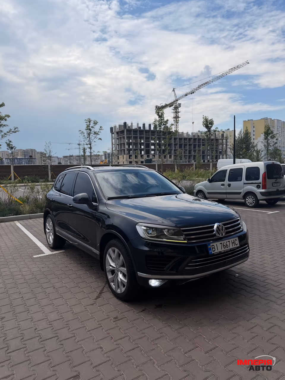 Volkswagen Touareg - фото 2
