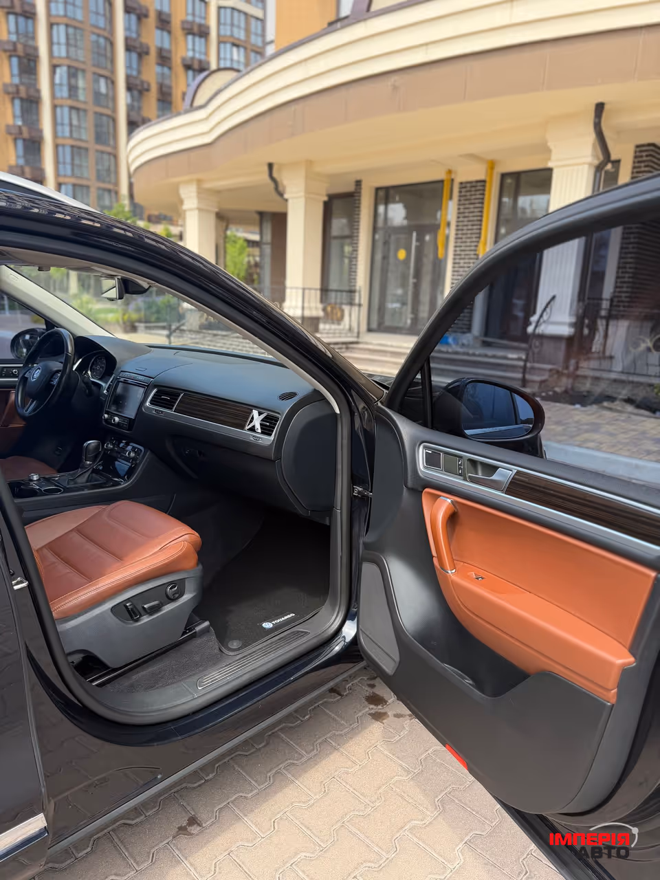Volkswagen Touareg - фото 7