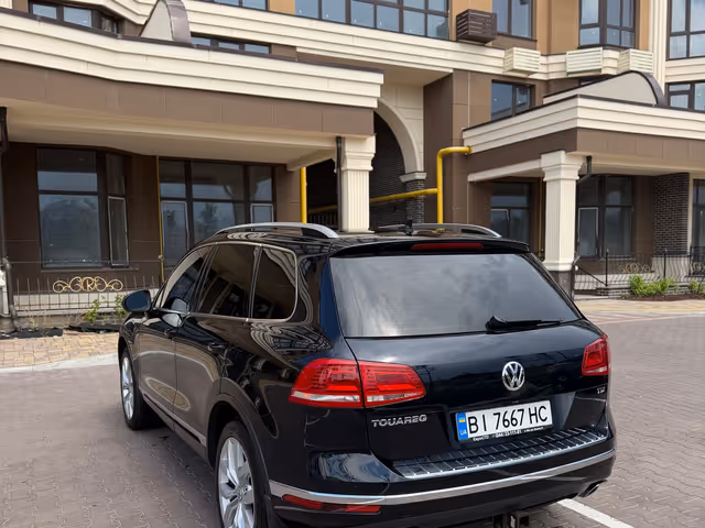 Volkswagen Touareg - фото 4