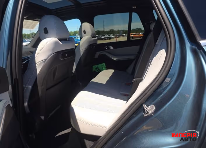 BMW X5 - фото 8