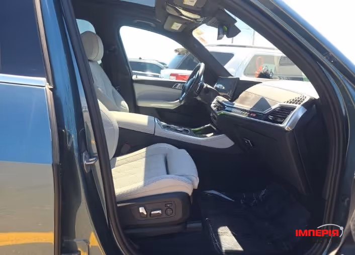 BMW X5 - фото 7
