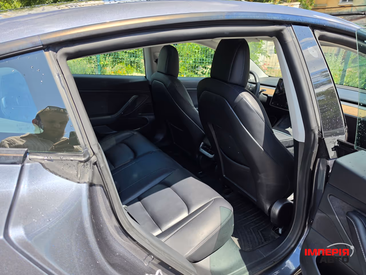 Tesla Model 3 - фото 11