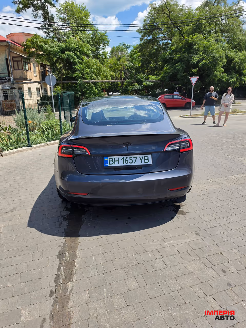 Tesla Model 3 - фото 4