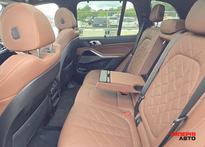BMW X5 - фото 8