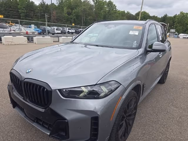 BMW X5 - фото 1