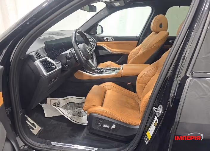 BMW X5 - фото 8