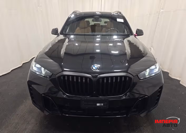 BMW X5 - фото 1