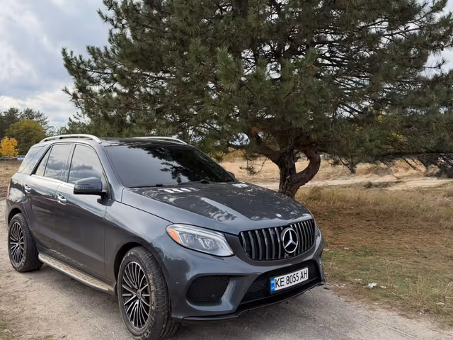 Mercedes-Benz GLE - фото 3