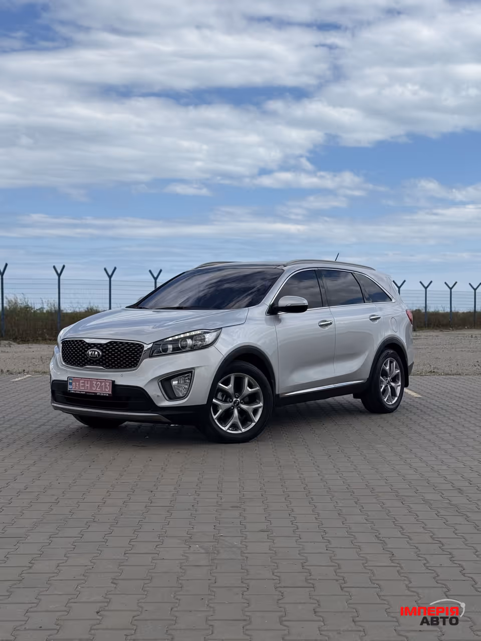 Kia Sorento - фото 3