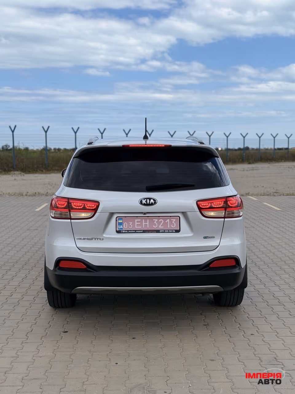 Kia Sorento - фото 4