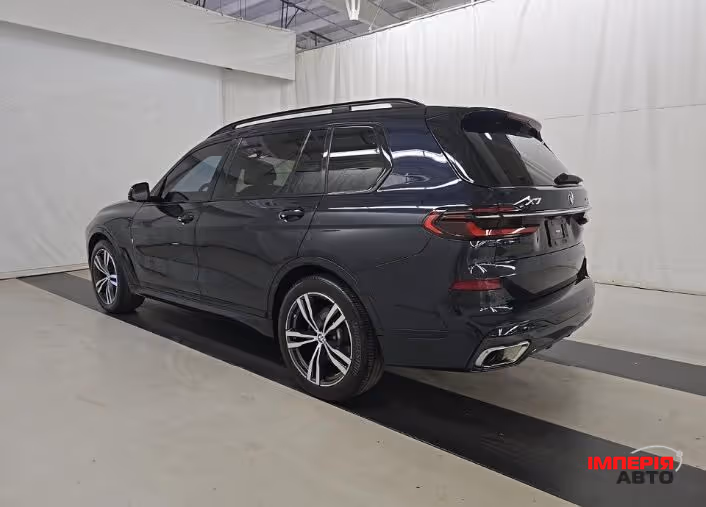 BMW X7 - фото 3