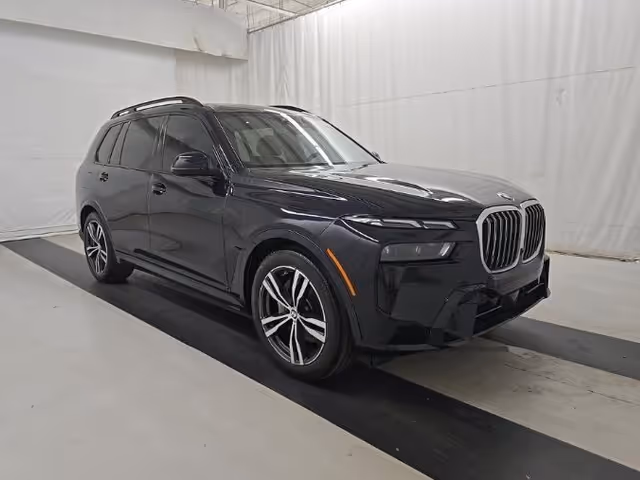 BMW X7 - фото 4