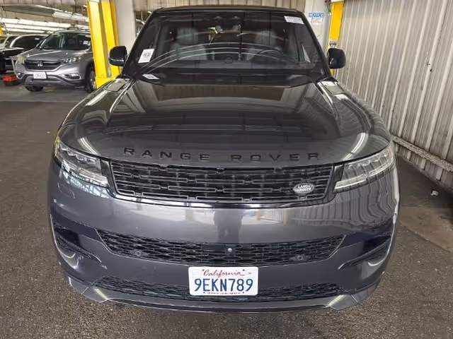 Land Rover Range Rover Sport - фото 1