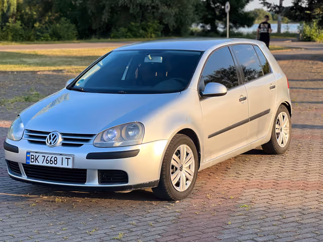 Volkswagen Golf - фото 3