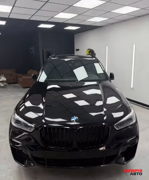 BMW X5 - фото 1