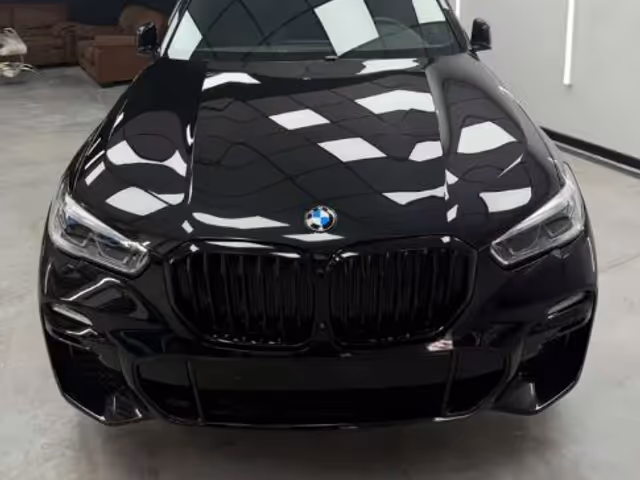 BMW X5 - фото 1