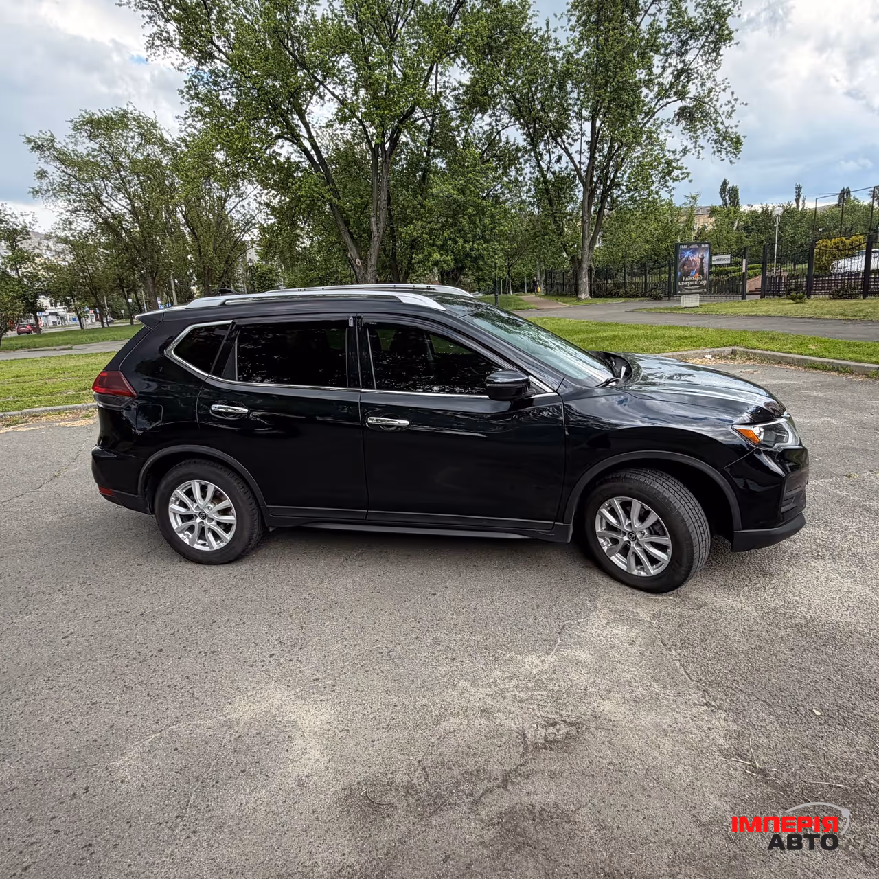 Nissan Rogue - фото 2