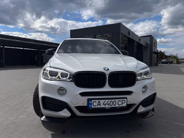 BMW X6 - фото 3