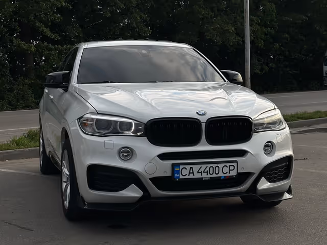 BMW X6 - фото 1