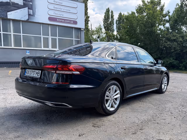 Volkswagen Passat - фото 3