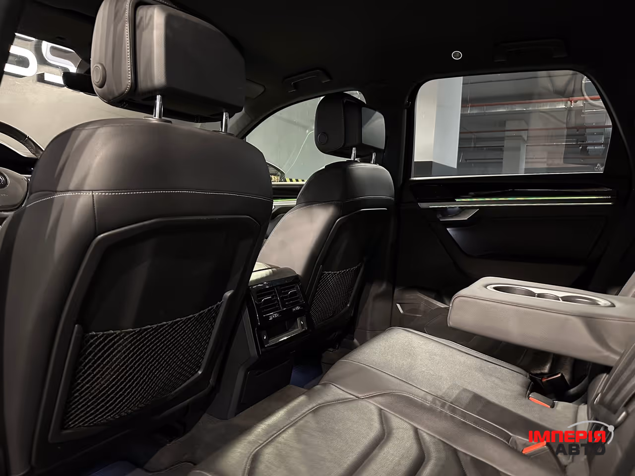 Volkswagen Touareg - фото 13