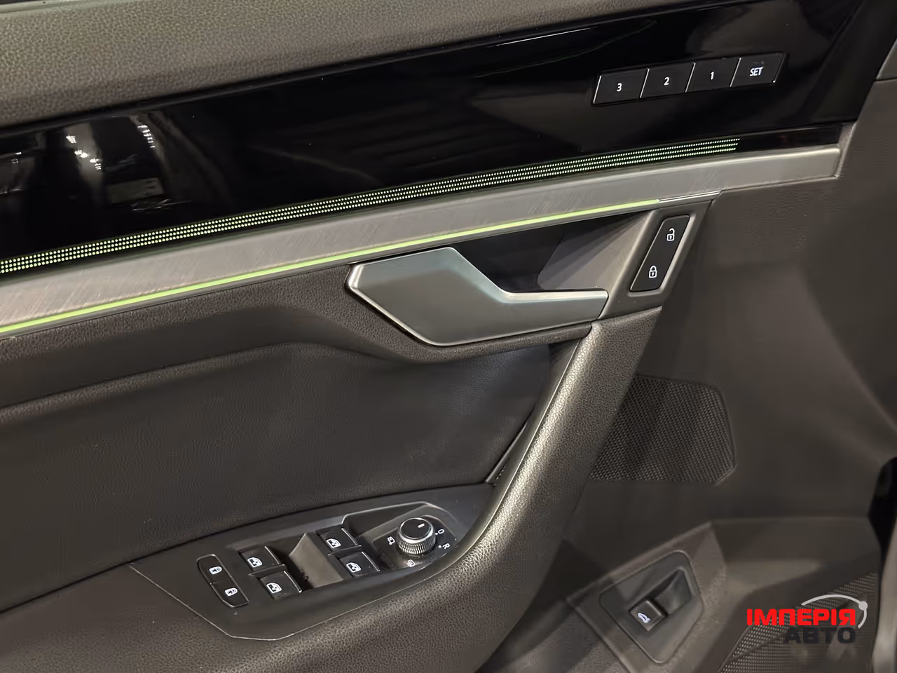 Volkswagen Touareg - фото 17