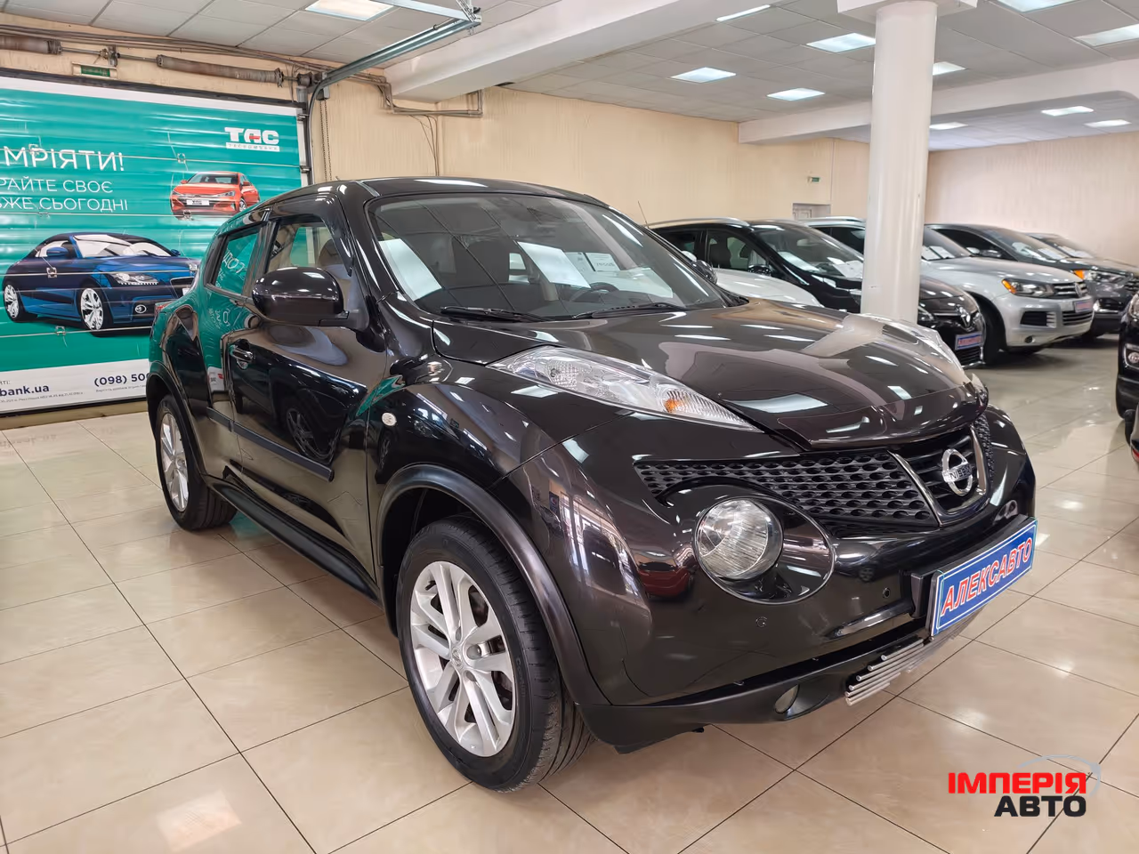 Nissan Juke - фото 1