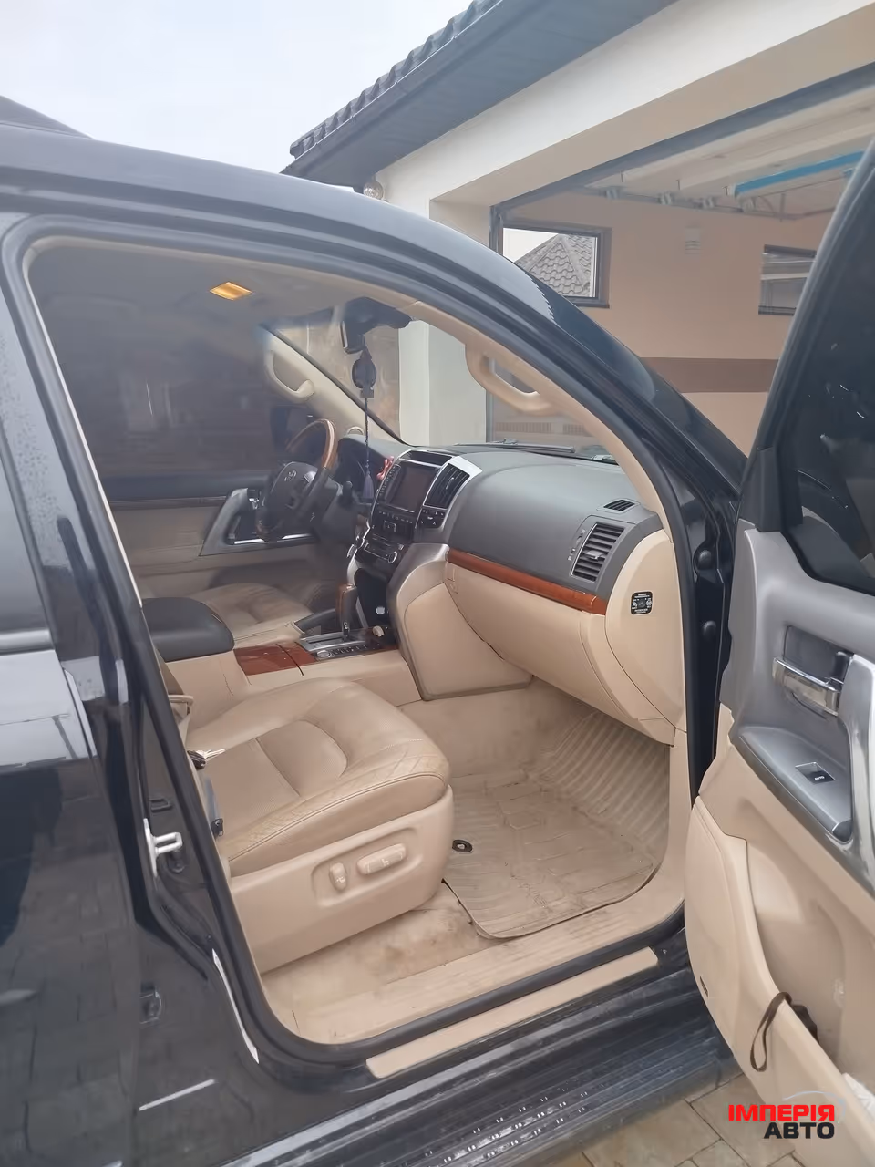 Toyota Land Cruiser - фото 6