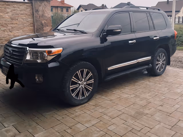 Toyota Land Cruiser - фото 2