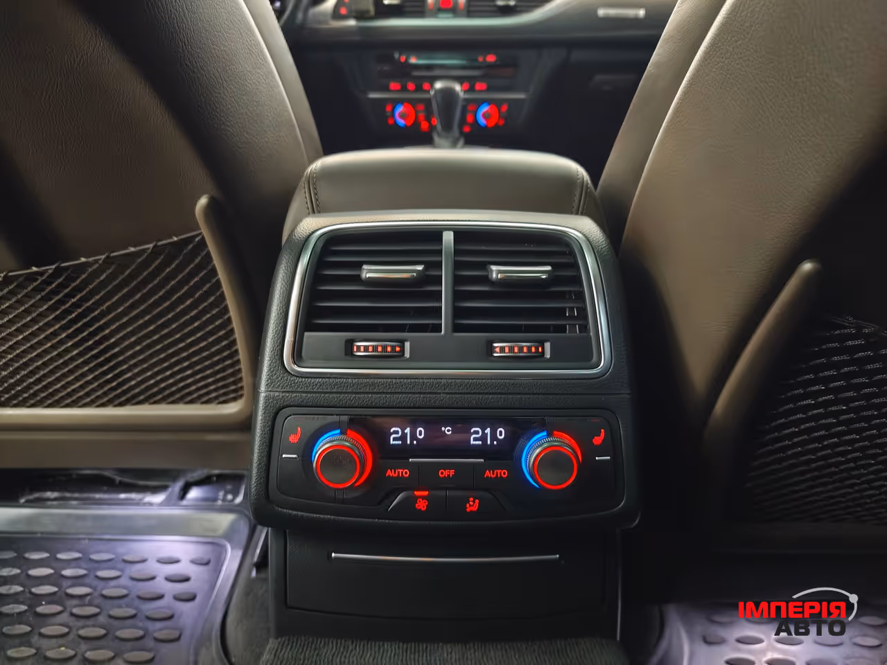 Audi A6 - фото 9