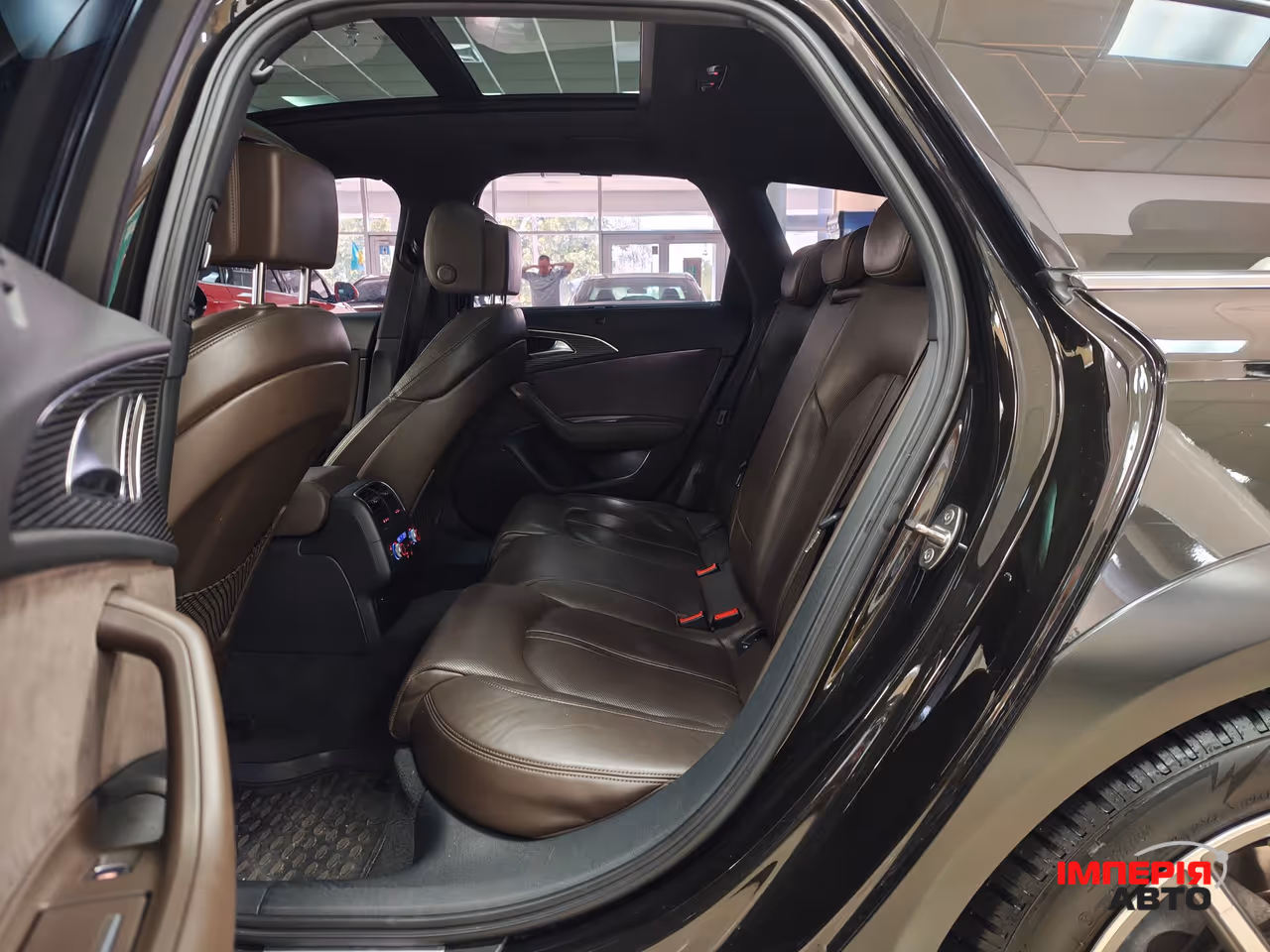 Audi A6 - фото 8