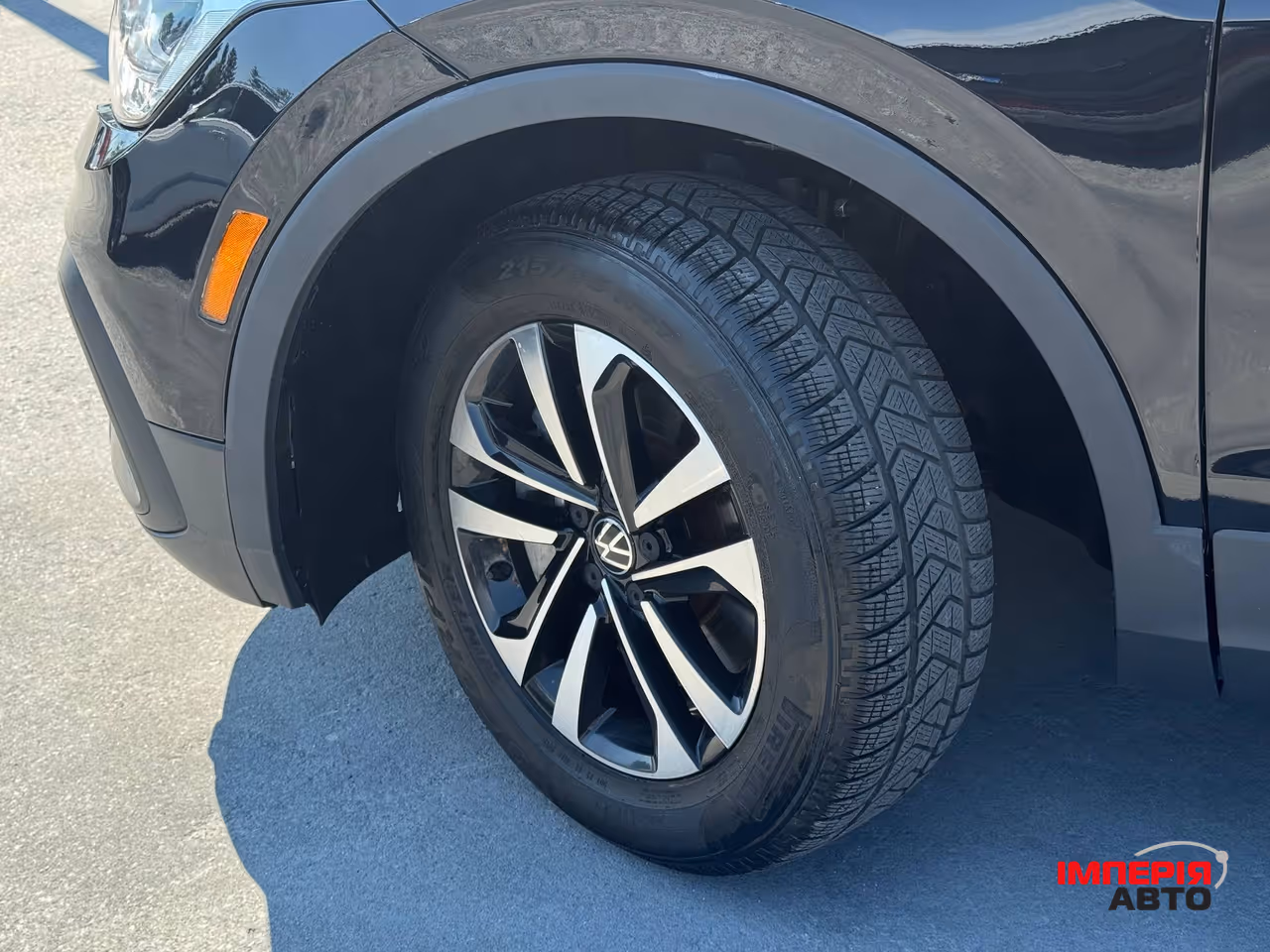 Volkswagen Tiguan - фото 5
