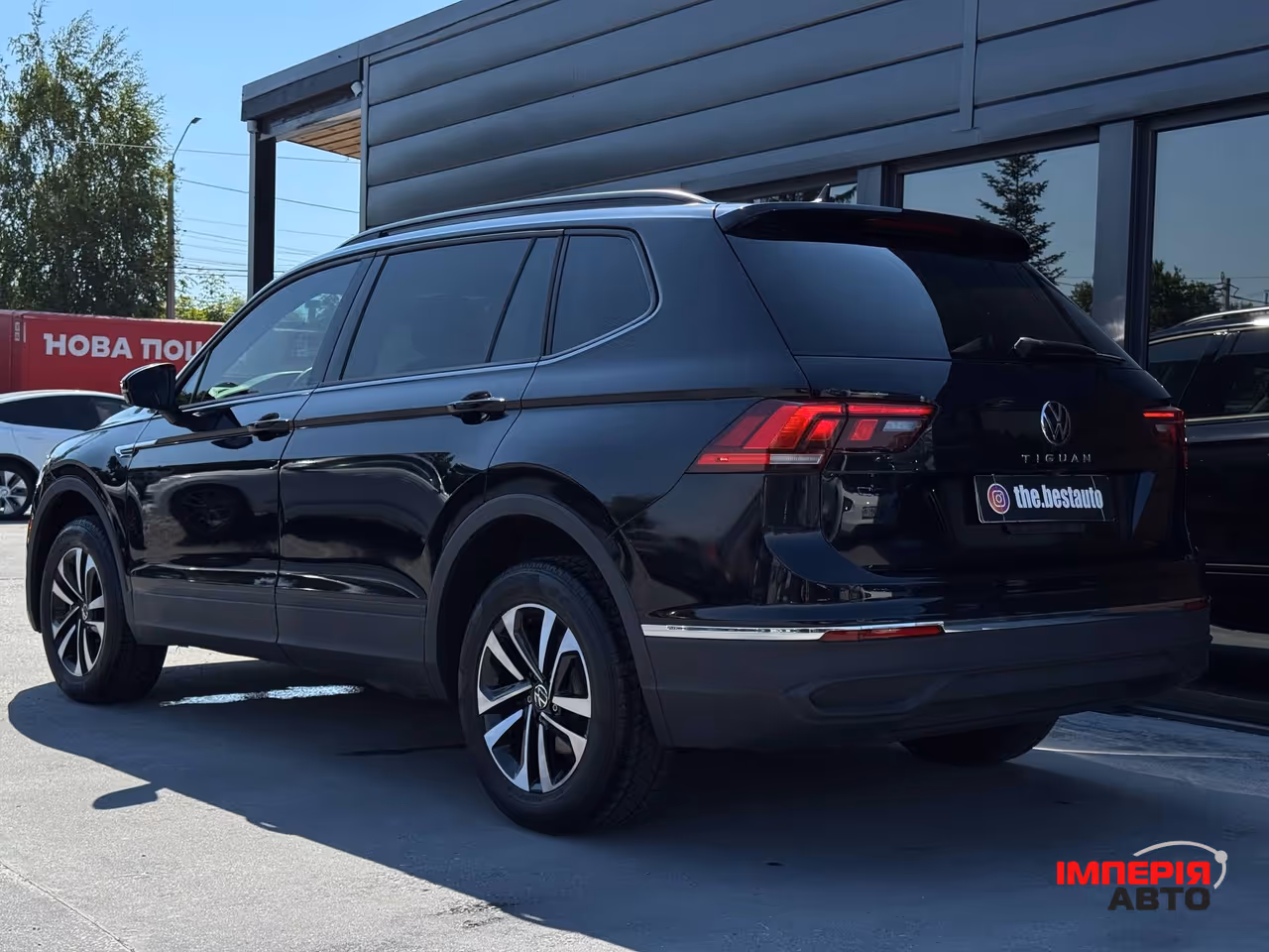 Volkswagen Tiguan - фото 14