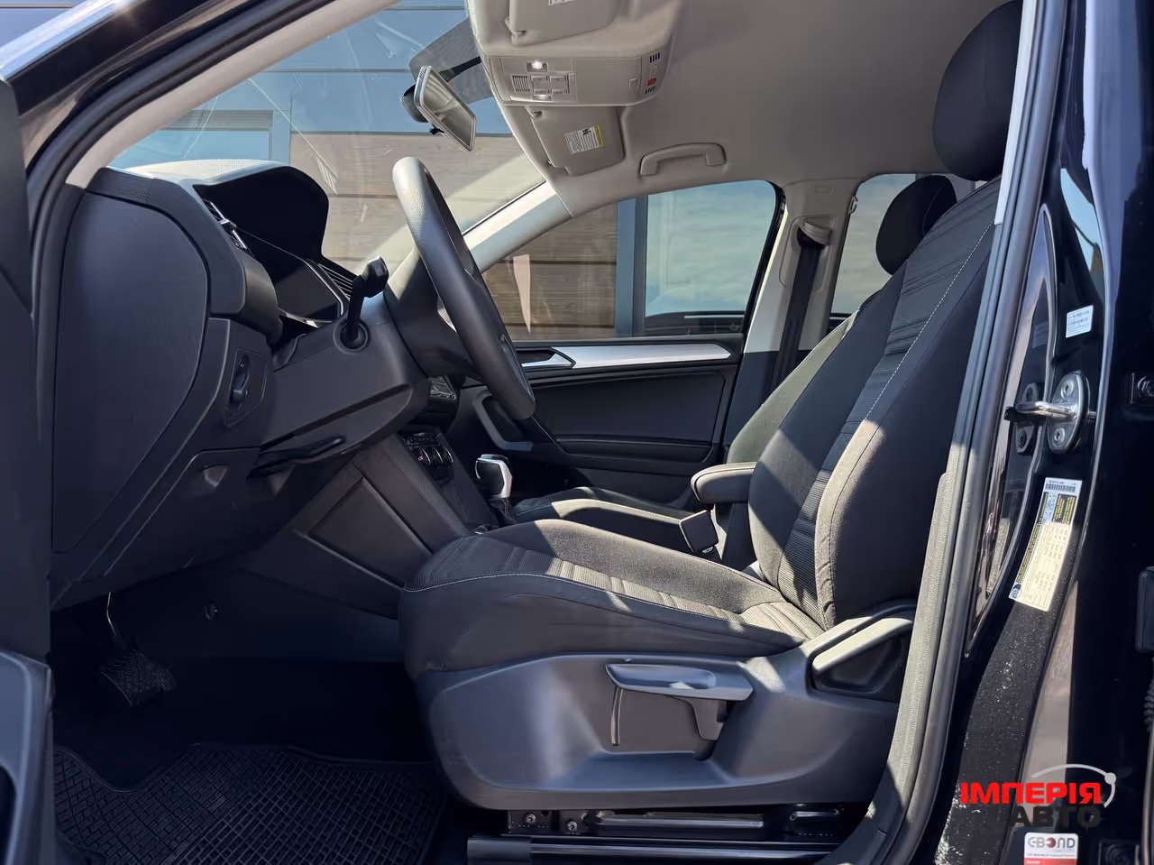 Volkswagen Tiguan - фото 28