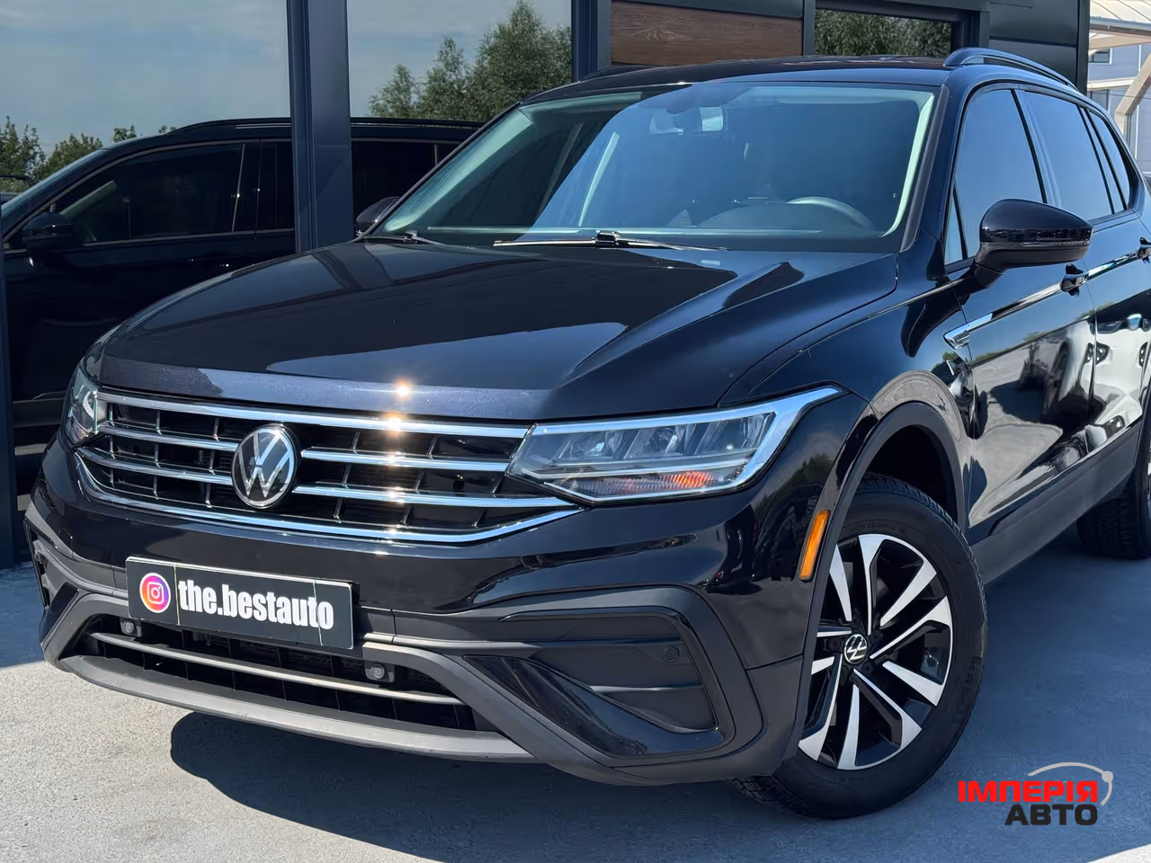 Volkswagen Tiguan - фото 4