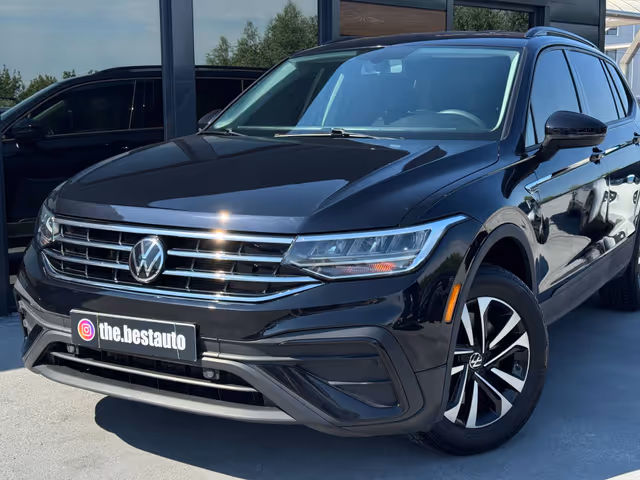 Volkswagen Tiguan - фото 4