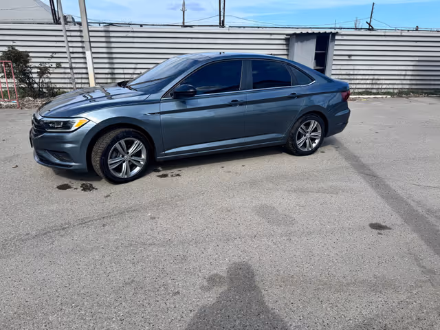 Volkswagen Jetta - фото 5