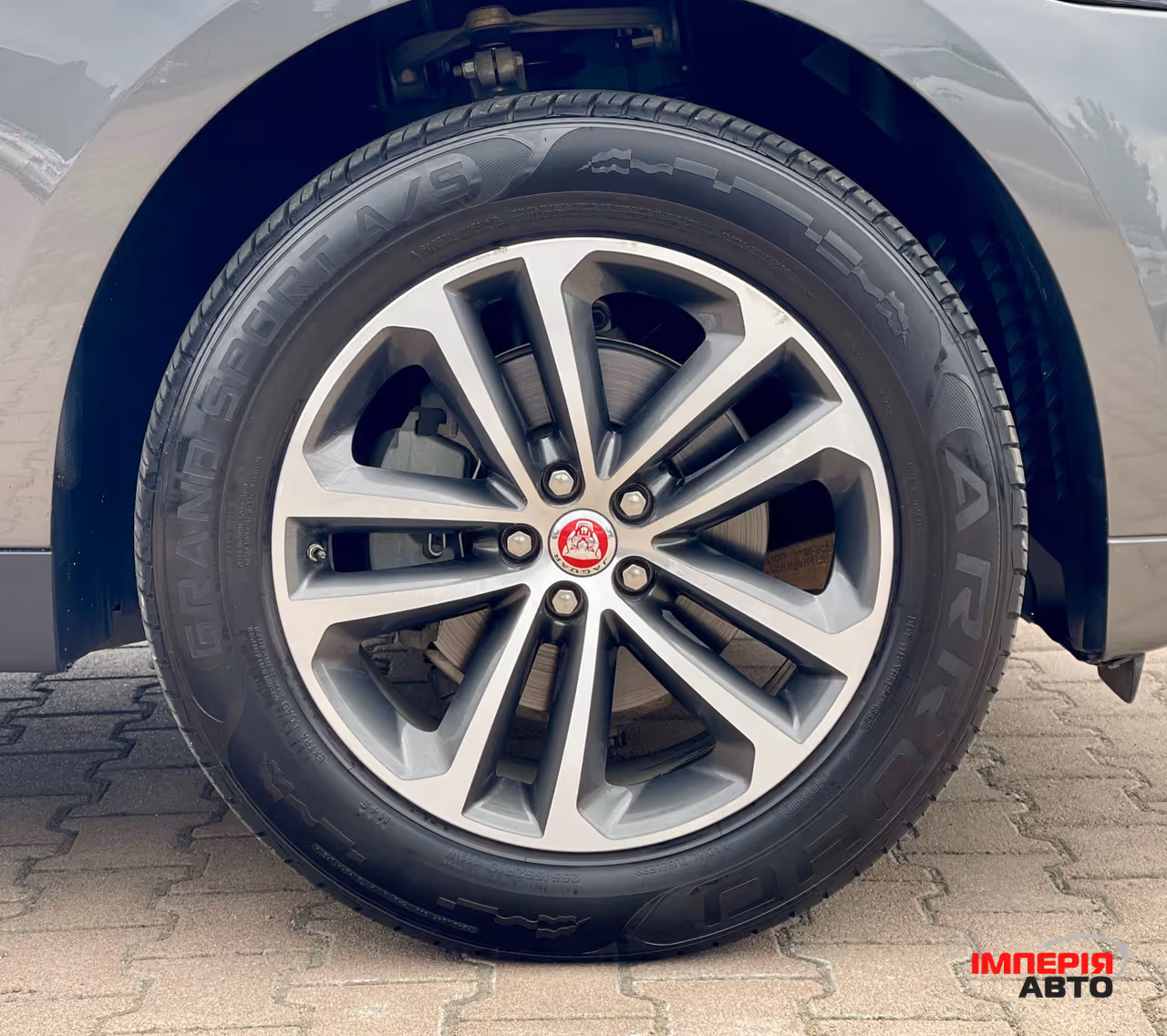Jaguar F-Pace - фото 19