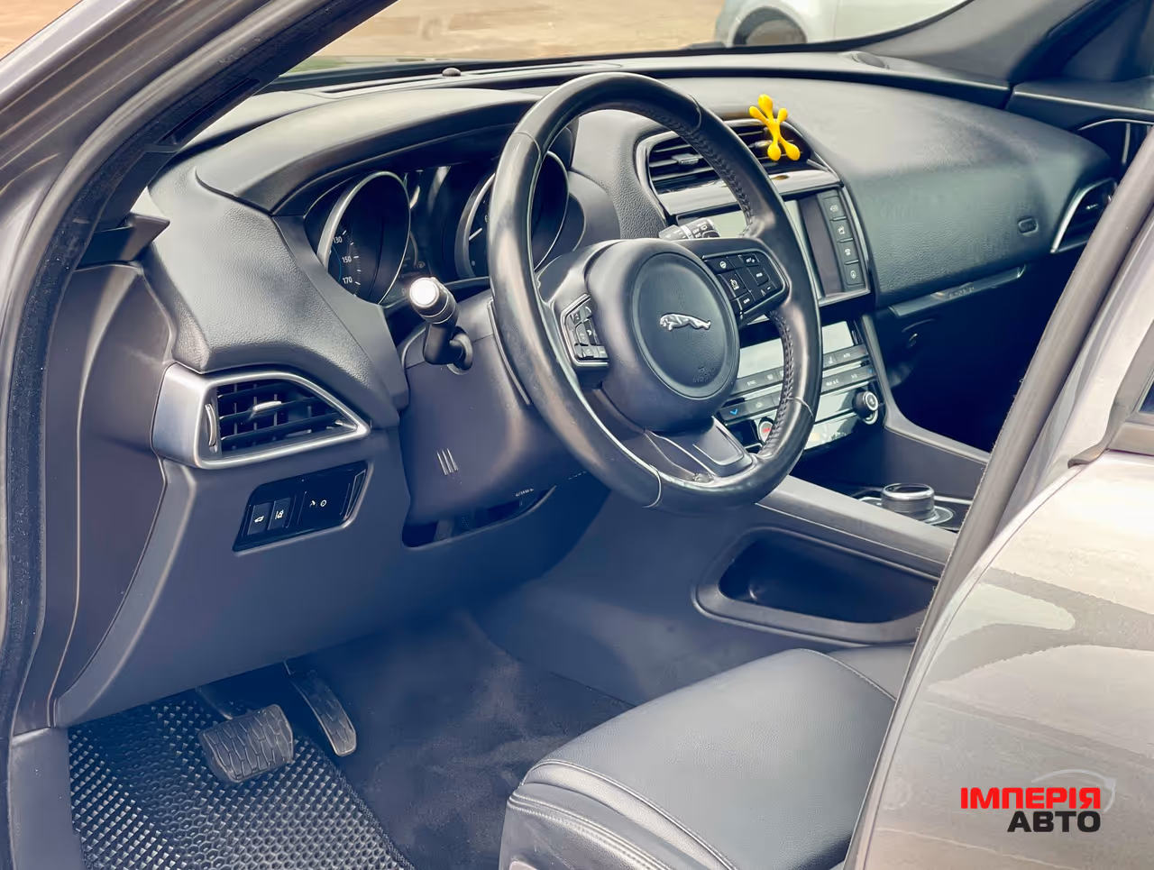 Jaguar F-Pace - фото 52