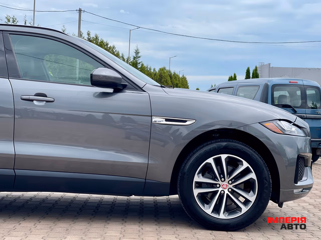 Jaguar F-Pace - фото 18