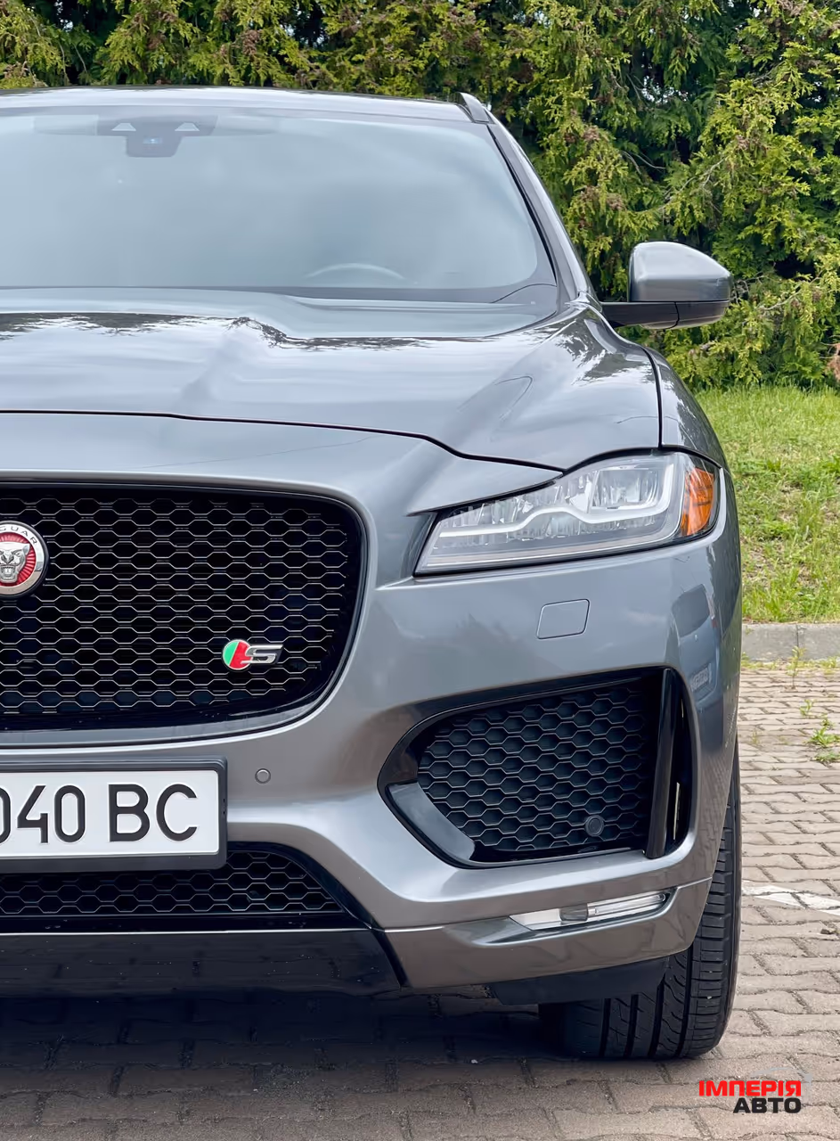 Jaguar F-Pace - фото 7