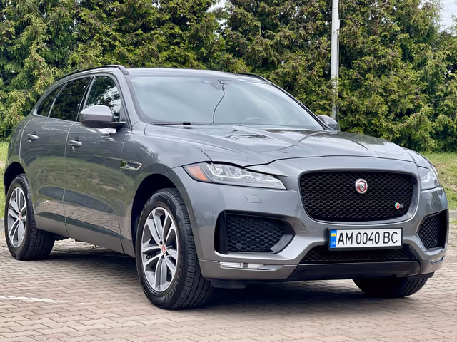 Jaguar F-Pace - фото 3